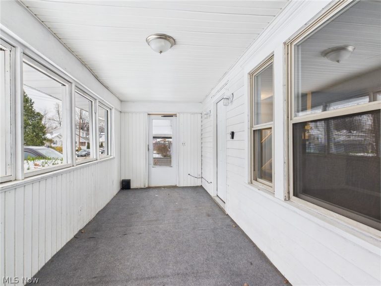 754 Arcadia Avenue, Cuyahoga Falls, OH - Photo 3