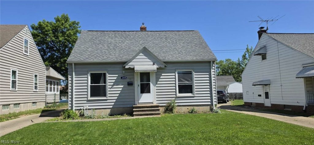 12605 Shady Oak Boulevard, Garfield Heights, OH