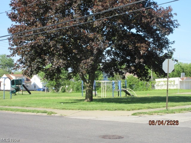 15626 Edgewood Avenue, Maple Heights, OH - Photo 2