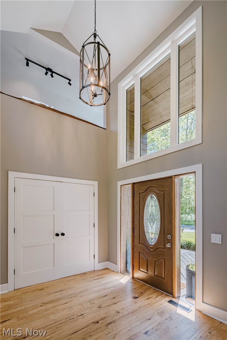 17138 Wood Acre Trail, Chagrin Falls, OH - Photo 6