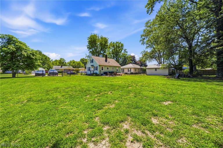 2027 16th Street, Ashtabula, OH - Photo 3