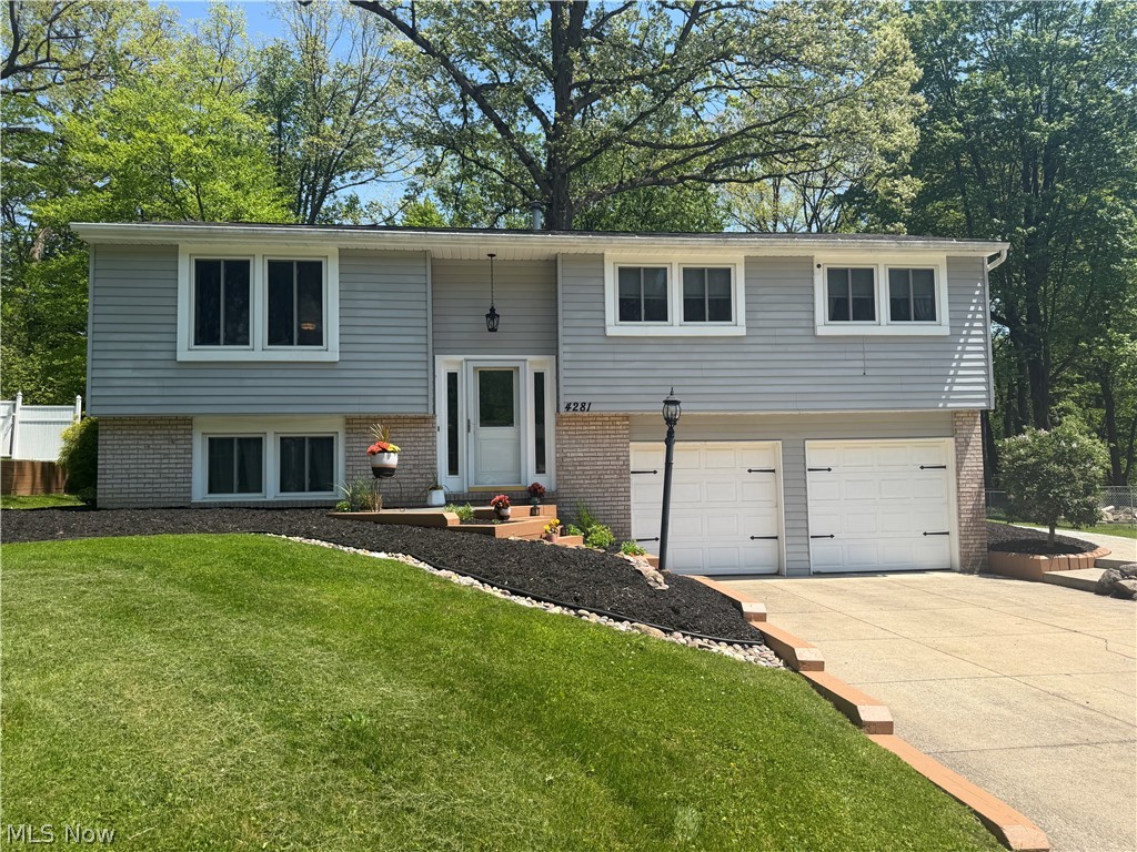 4281 Meadowlark Trail, Stow, OH