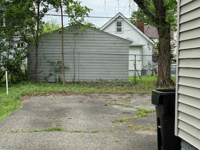 4273 136, Cleveland, OH - Photo 3