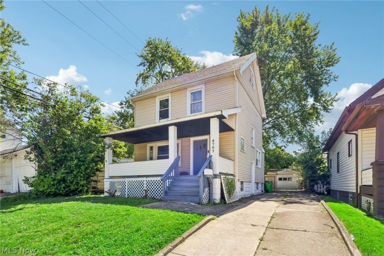 4707 Blythin Road, Garfield Heights, OH - Photo 3