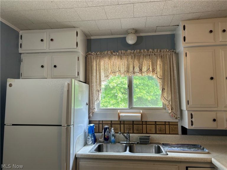 4200 Apple Pie Ridge Road, Wellsburg, WV - Photo 3