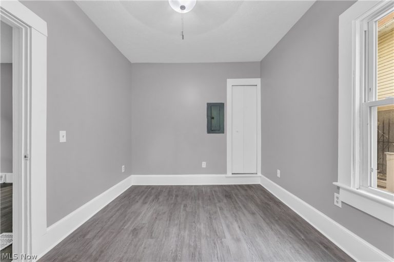 2050 83rd Street #1/DN, Cleveland, OH - Photo 8