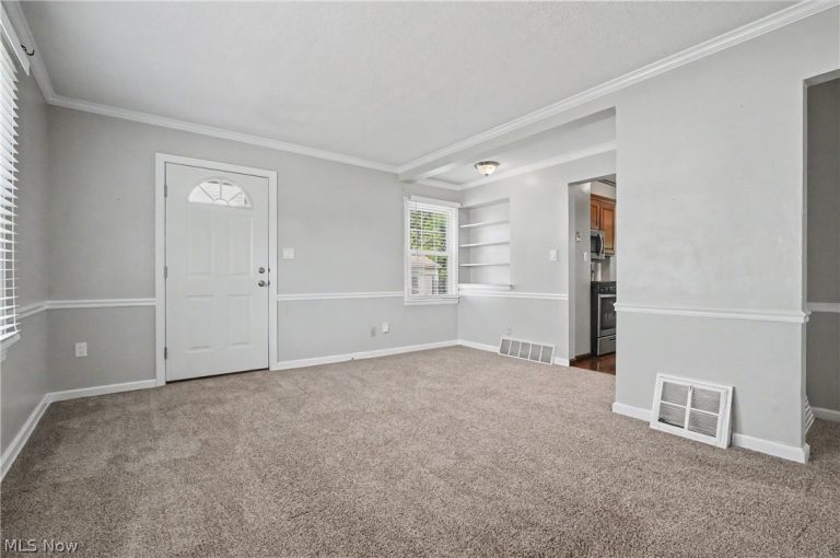 1711 Thornapple Avenue, Akron, OH - Photo 5