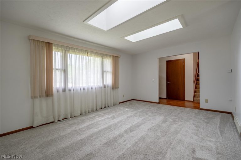 450 Layden Avenue, Canal Fulton, OH - Photo 4