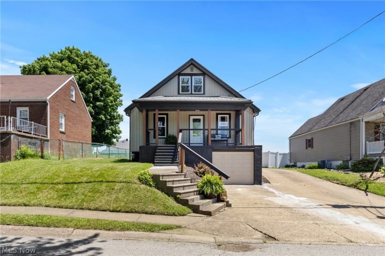 111 Bell Street, Weirton, WV - Photo 2