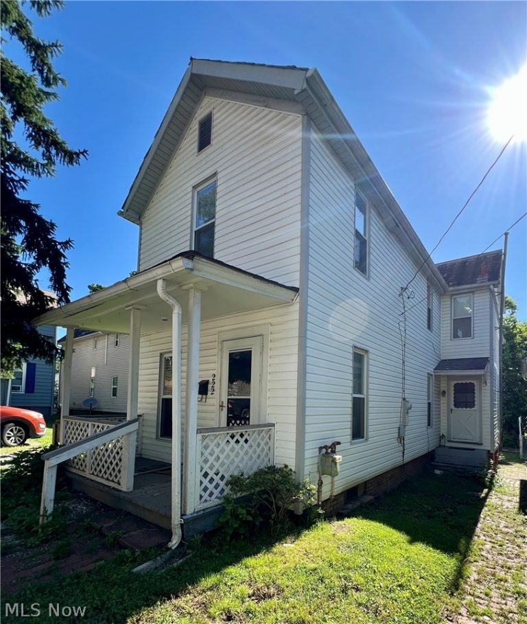 222 Elm Street, Marietta, OH - Photo 2