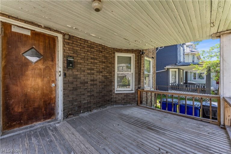 1261 113th Street, Cleveland, OH - Photo 3