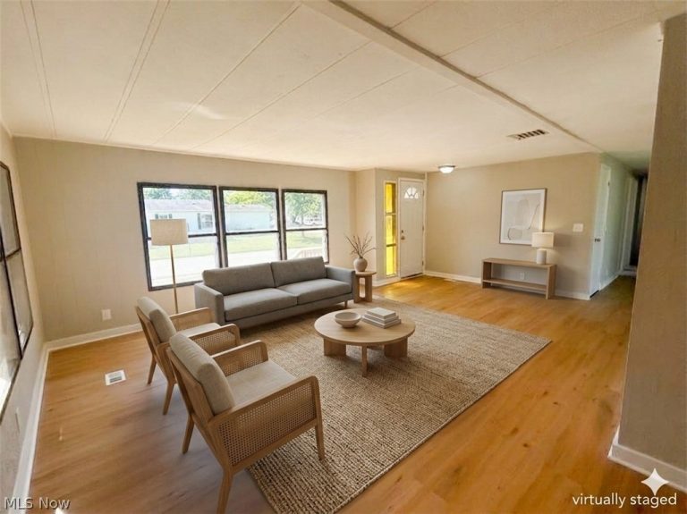 483 Stable Drive, LaGrange, OH - Photo 2