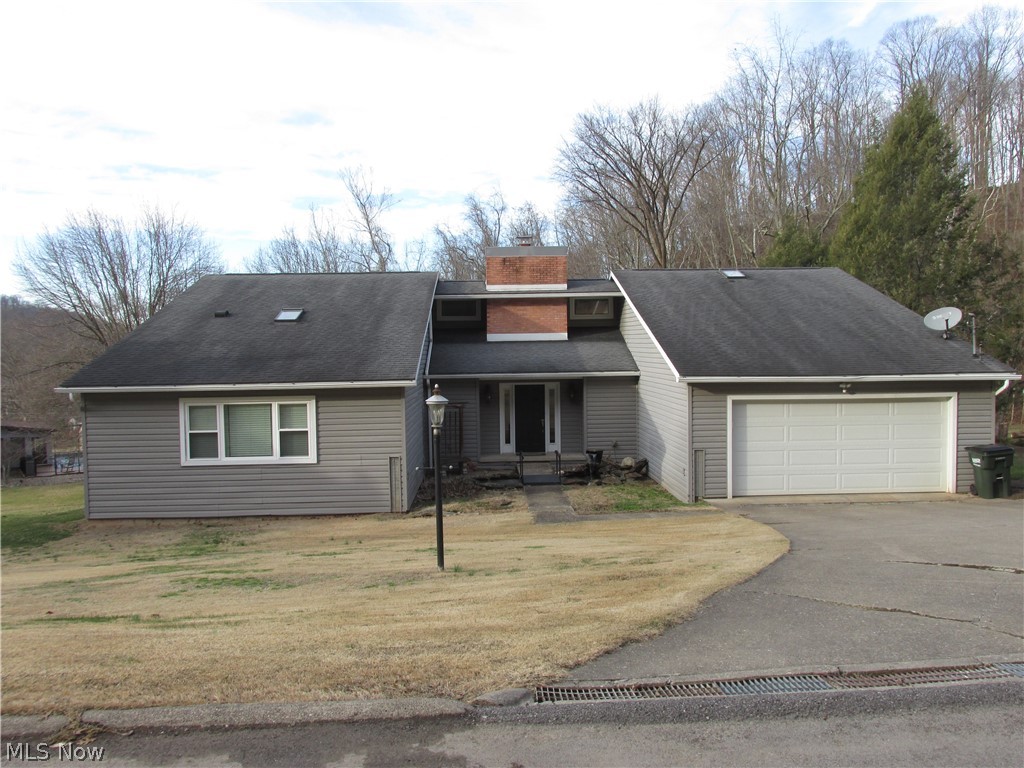 33 Mound Manor, St Marys, WV