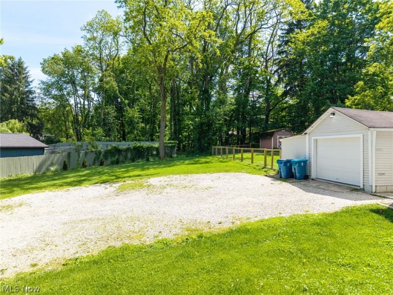 3510 Wadsworth Road, Norton, OH - Photo 3
