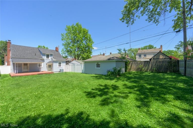 257 Maywood Drive, Youngstown, OH - Photo 8