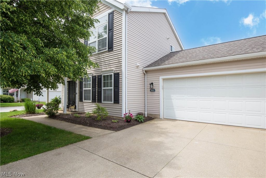 2611 Canvasback Circle, Akron, OH