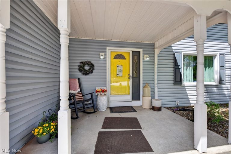 386 Tulip Trail, Wadsworth, OH - Photo 2