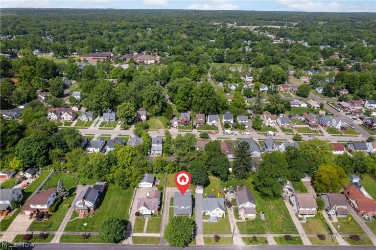 890 Winton Avenue, Akron, OH - Photo 2