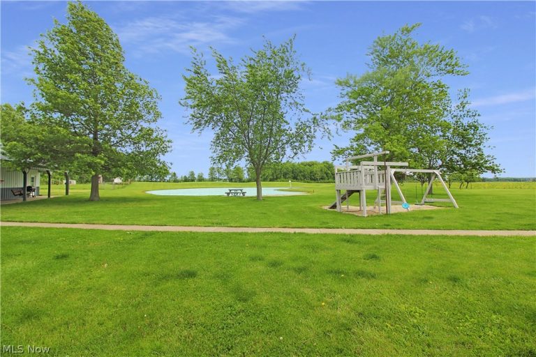 9775 Bloom Road, Port Clinton, OH - Photo 3