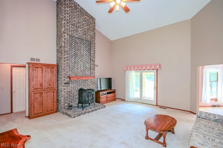 6475 Taylor Road, Painesville, OH - Photo 5