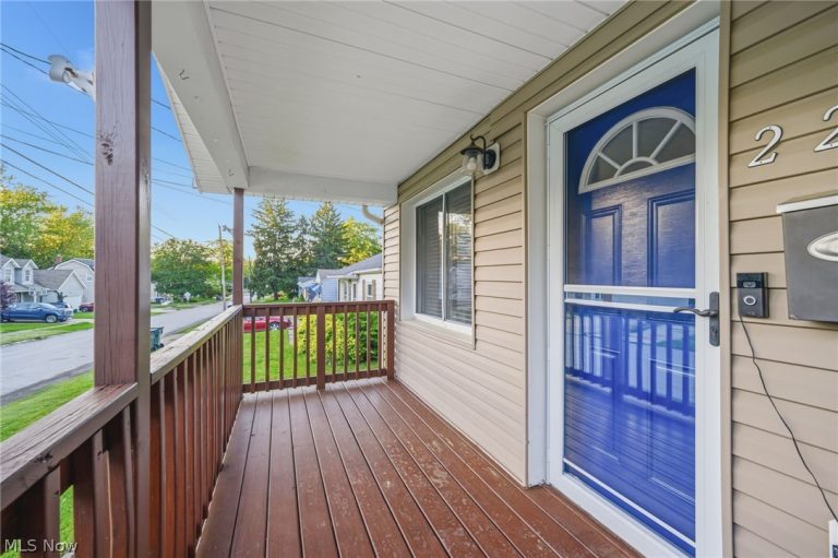 2213 10th Street, Cuyahoga Falls, OH - Photo 5
