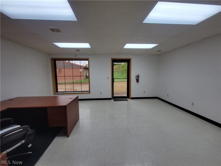 130 7th Street, Marietta, OH - Photo 6