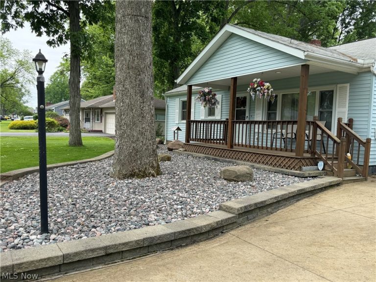 5851 Louise Avenue, Warren, OH - Photo 4