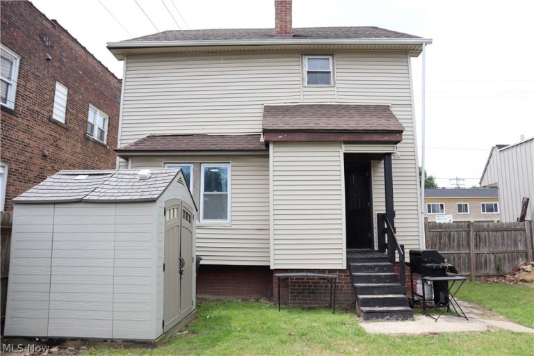 3577 105th Street, Cleveland, OH - Photo 2