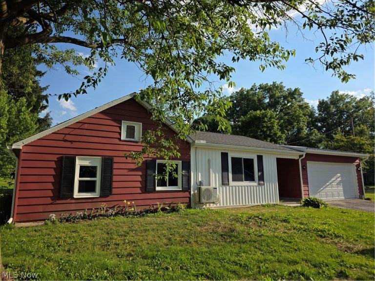 446 Middle Street, Columbiana, OH - Photo 2