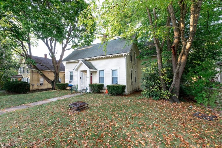 242 Highland Avenue, Ravenna, OH - Photo 2