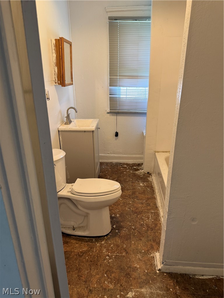 1711 Holyoke Avenue, East Cleveland, OH - Photo 2