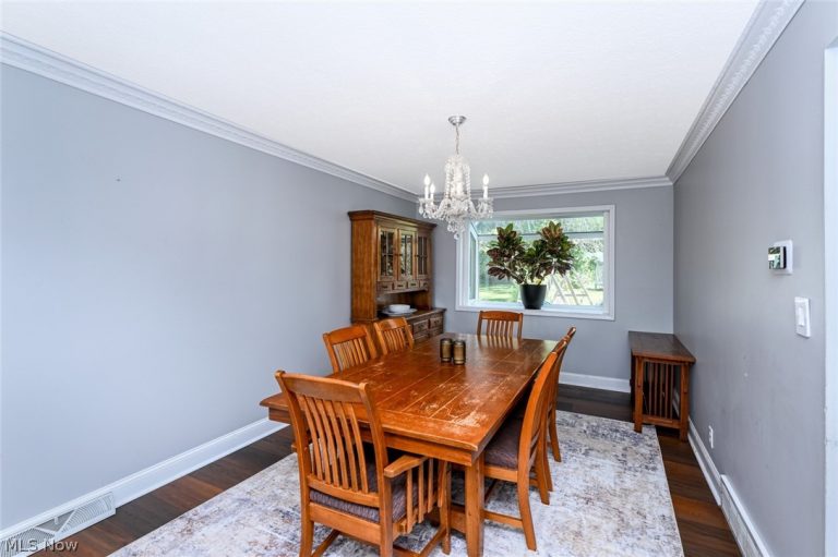 3748 Royalton Road, Brecksville, OH - Photo 6