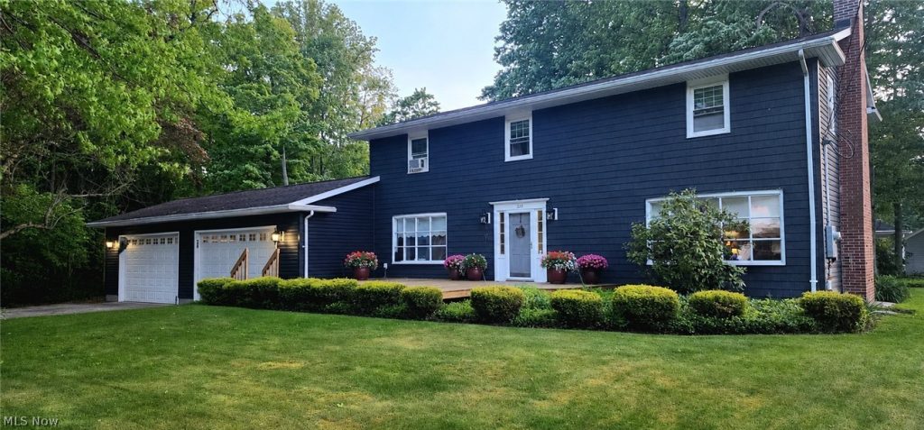 1629 Winterhaven Avenue, Ashtabula, OH