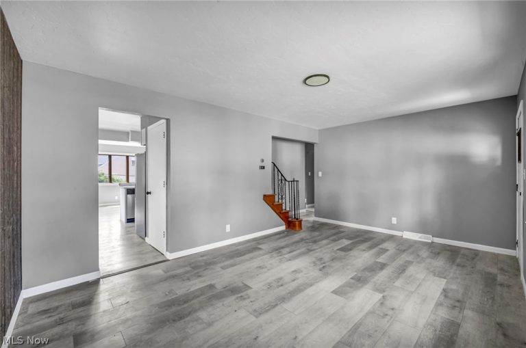 297 Paul Street, Bedford, OH - Photo 8