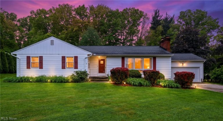 2834 Bancroft Road, Fairlawn, OH, 44333