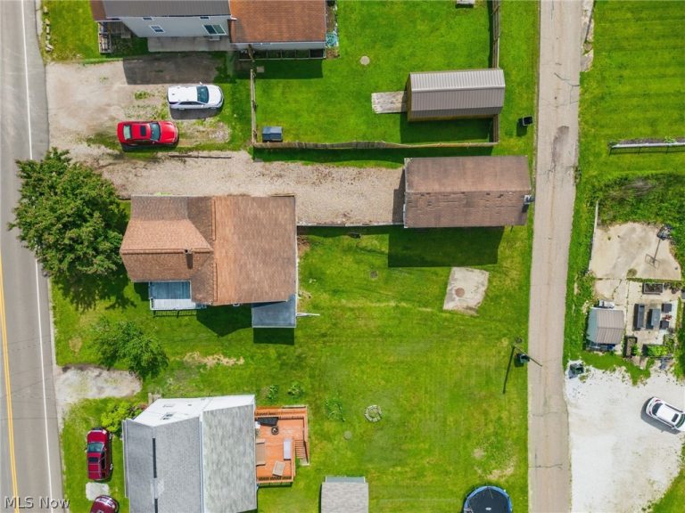 4754 Rutledge Street, Midvale, OH - Photo 8