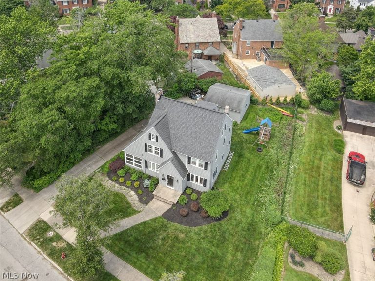 2616 Traymore Road, University Heights, OH - Photo 2