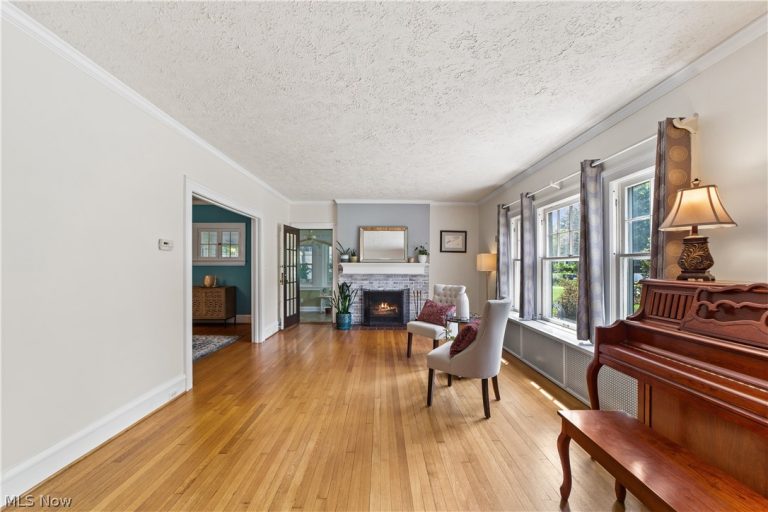 3349 Monmouth Road, Cleveland Heights, OH - Photo 4