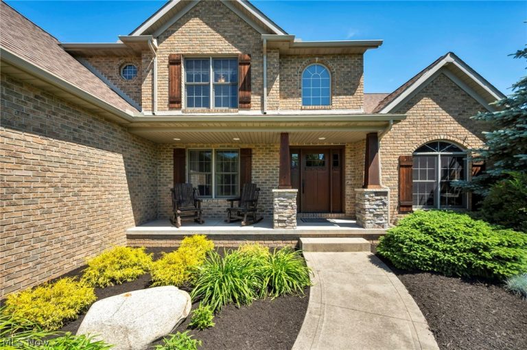 2473 Halle Drive, Medina, OH - Photo 8
