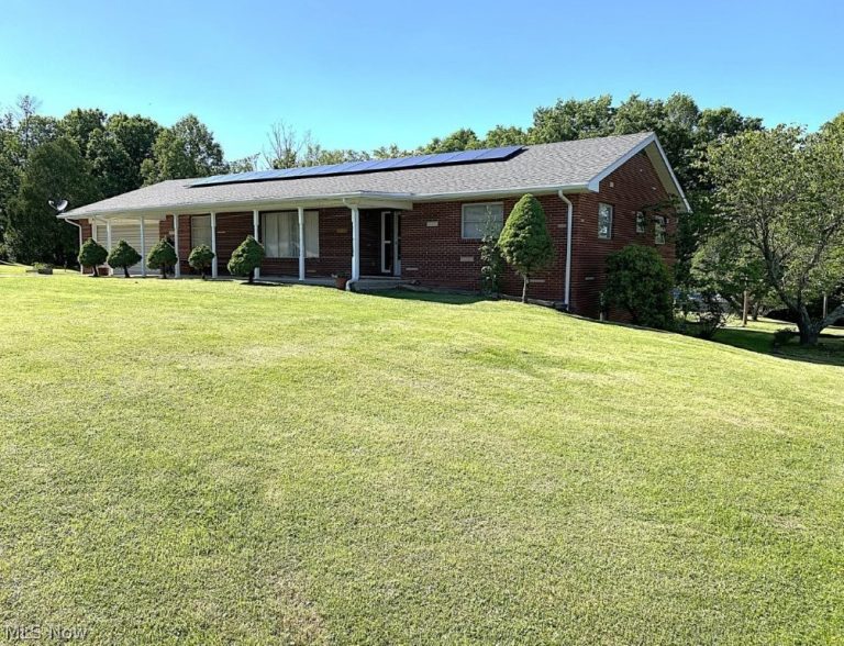 61 Oak Drive, Spencer, WV, 25276