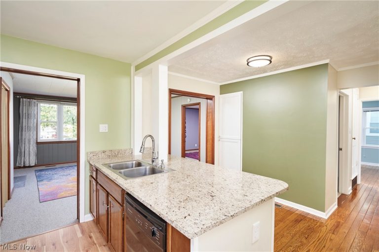 184 Rowford Avenue, Massillon, OH - Photo 8