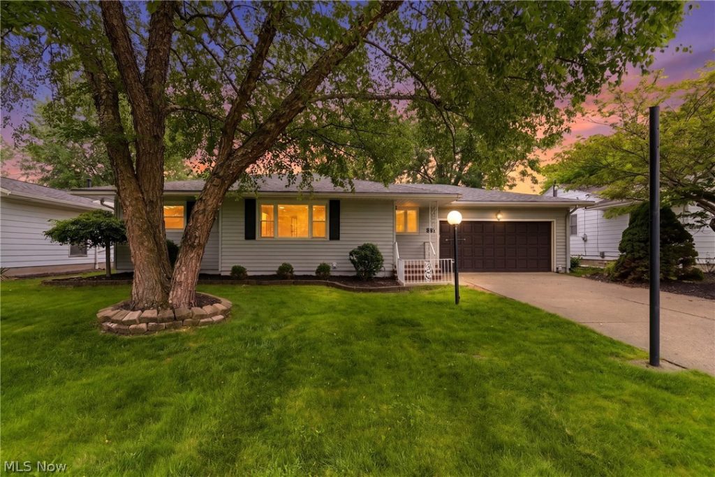 537 Randall Road, Elyria, OH