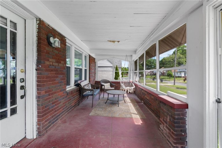 890 Winton Avenue, Akron, OH - Photo 4
