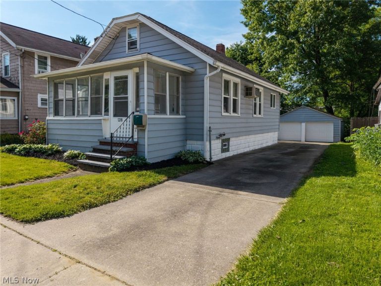 1218 Weiser Avenue, Akron, OH - Photo 2