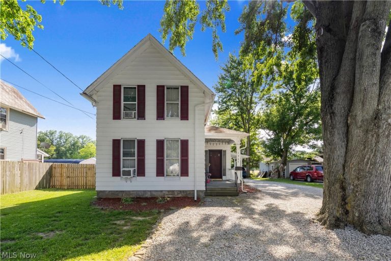 1365 East Avenue, Elyria, OH - Photo 3
