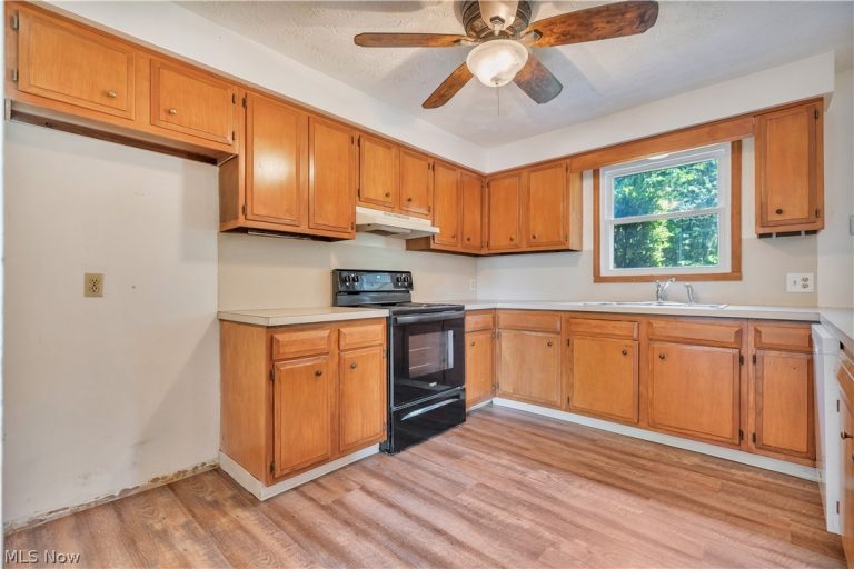 72-74 Briarcliff Avenue, Alliance, OH - Photo 6