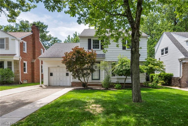 1412 Henning Drive, Lyndhurst, OH, 44124