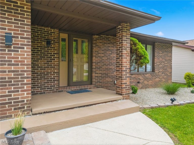 13255 Milo Road, Garfield Heights, OH - Photo 5