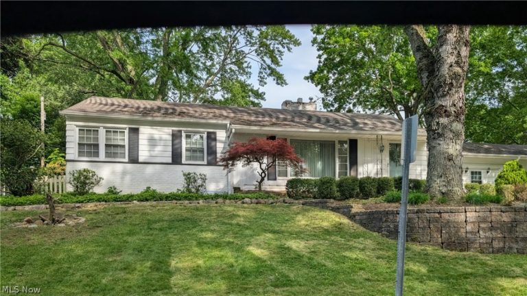 1607 26th Street, Cuyahoga Falls, OH - Photo 2