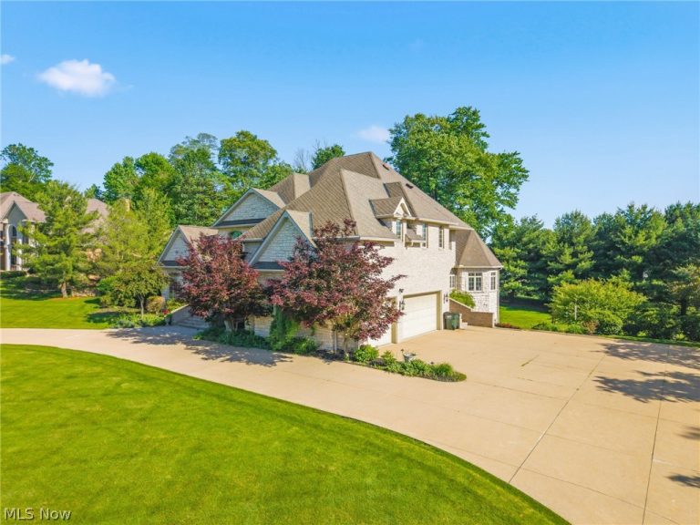 1524 Eagle Watch Street, Canton, OH - Photo 4
